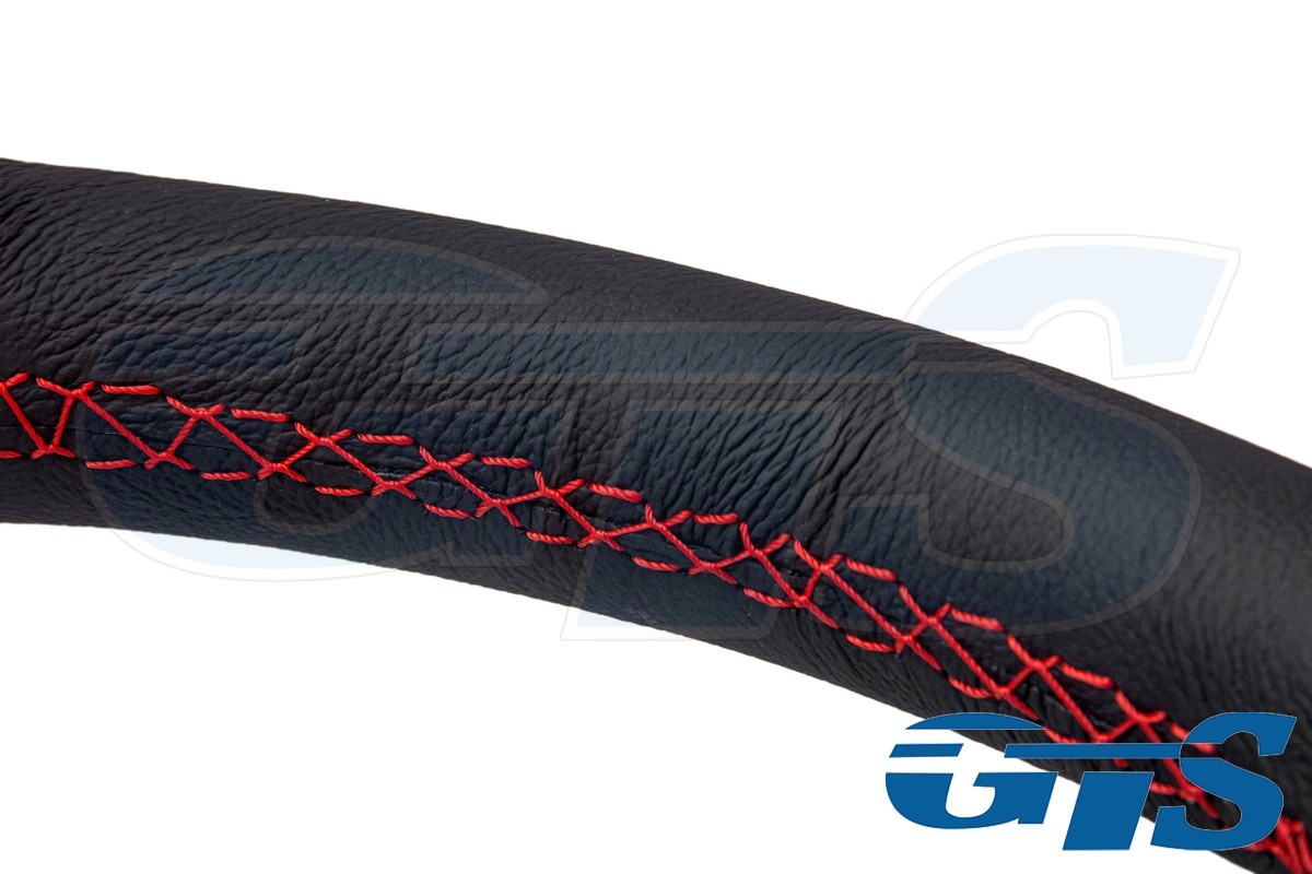 Руль МОМО кожа, черный (вышивка DRIFTING, красные вставки)